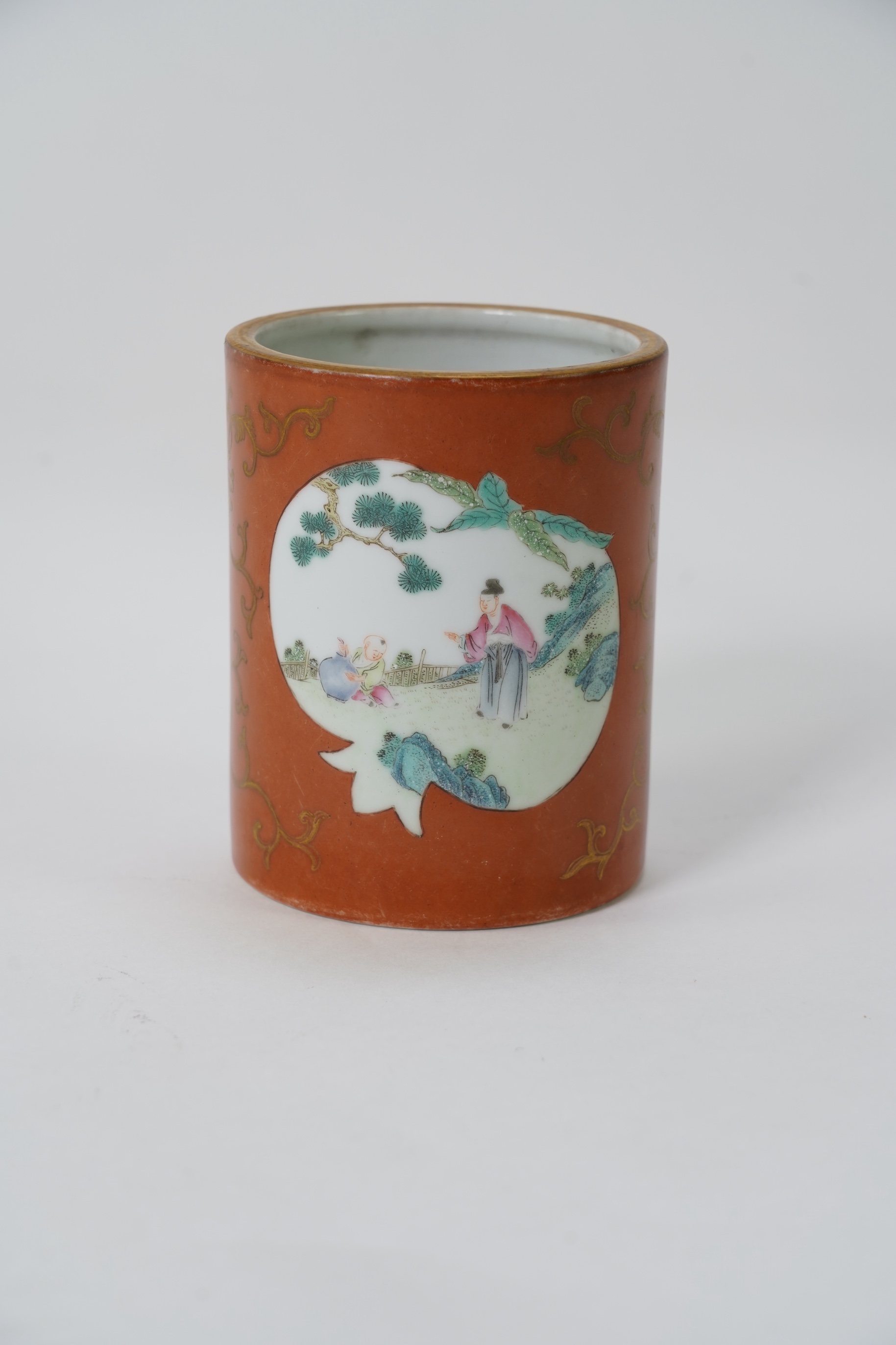 A Chinese coral ground brushpot, 19th century